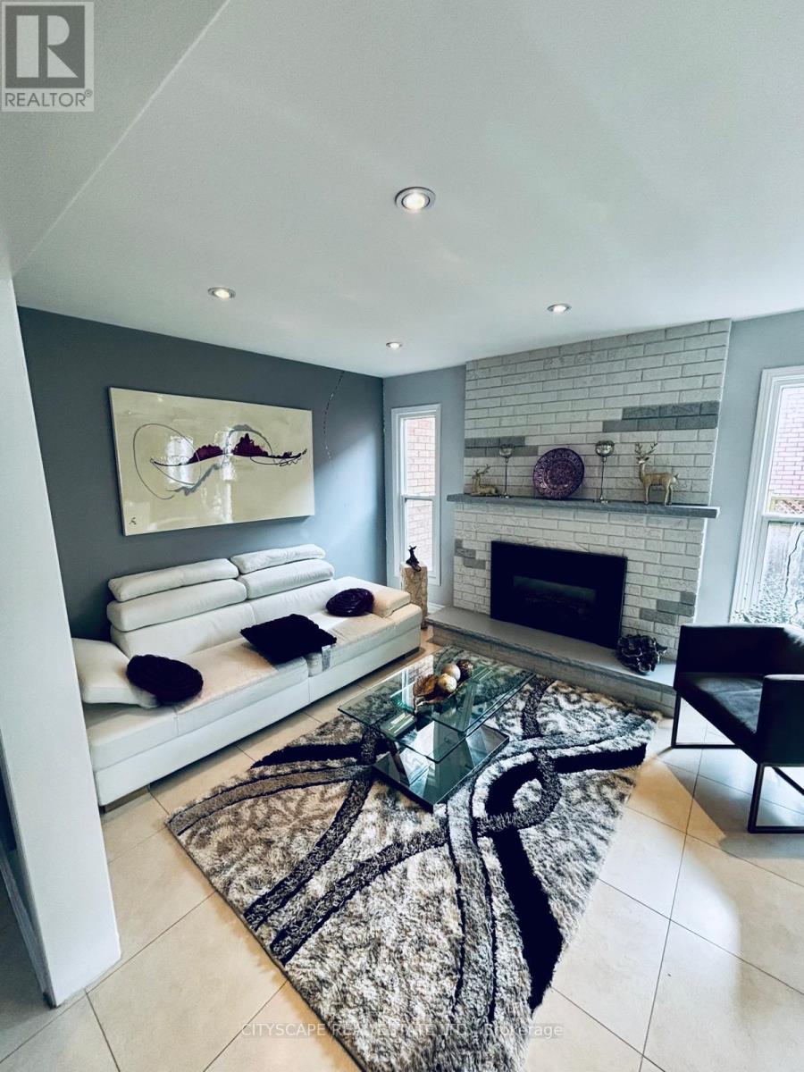 4233 Radisson Crescent, Mississauga, Ontario  L5M 4M1 - Photo 22 - W13093332