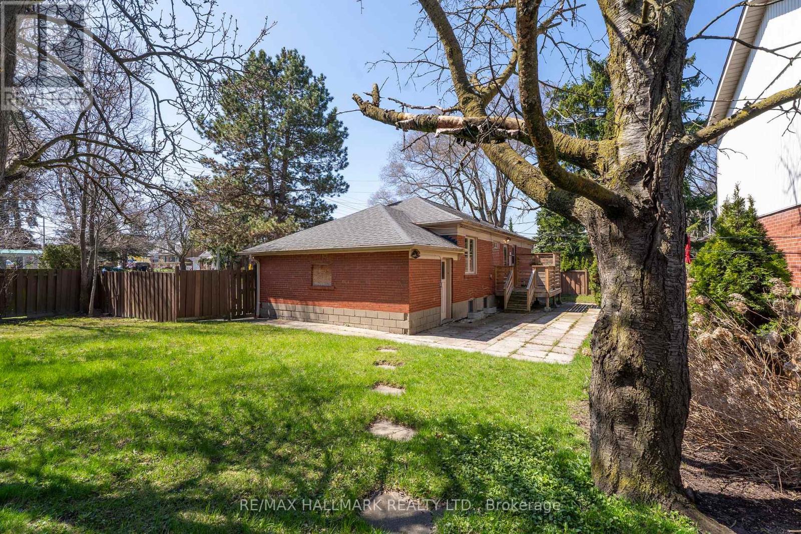 200 Berry Road, Toronto, Ontario  M8Y 1W8 - Photo 9 - W13093340