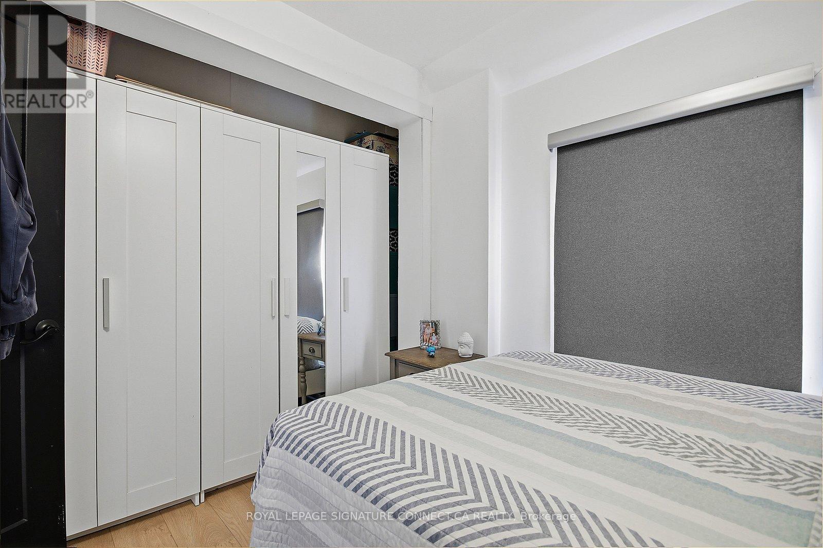 Main - 18 Harlton Crescent, Toronto (Keelesdale-Eglinton West), Ontario  M6M 1L1 - Photo 31 - W13093360