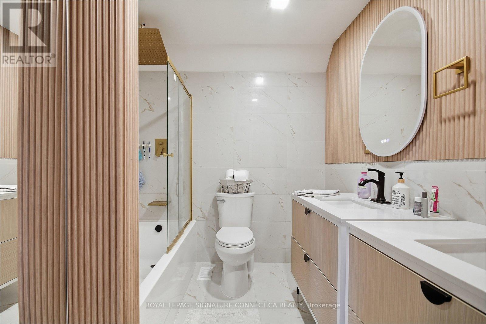 Main - 18 Harlton Crescent, Toronto (Keelesdale-Eglinton West), Ontario  M6M 1L1 - Photo 33 - W13093360