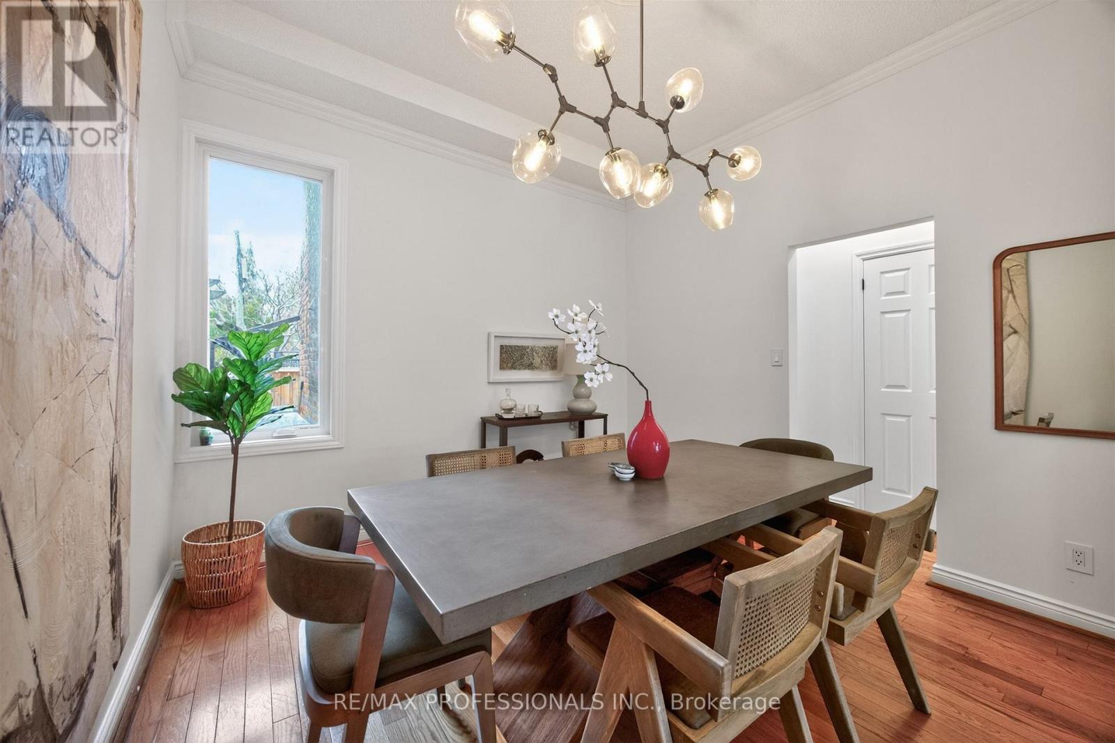 12 1/2 Melbourne Avenue, Toronto, Ontario  M6K 1K3 - Photo 11 - W13093422