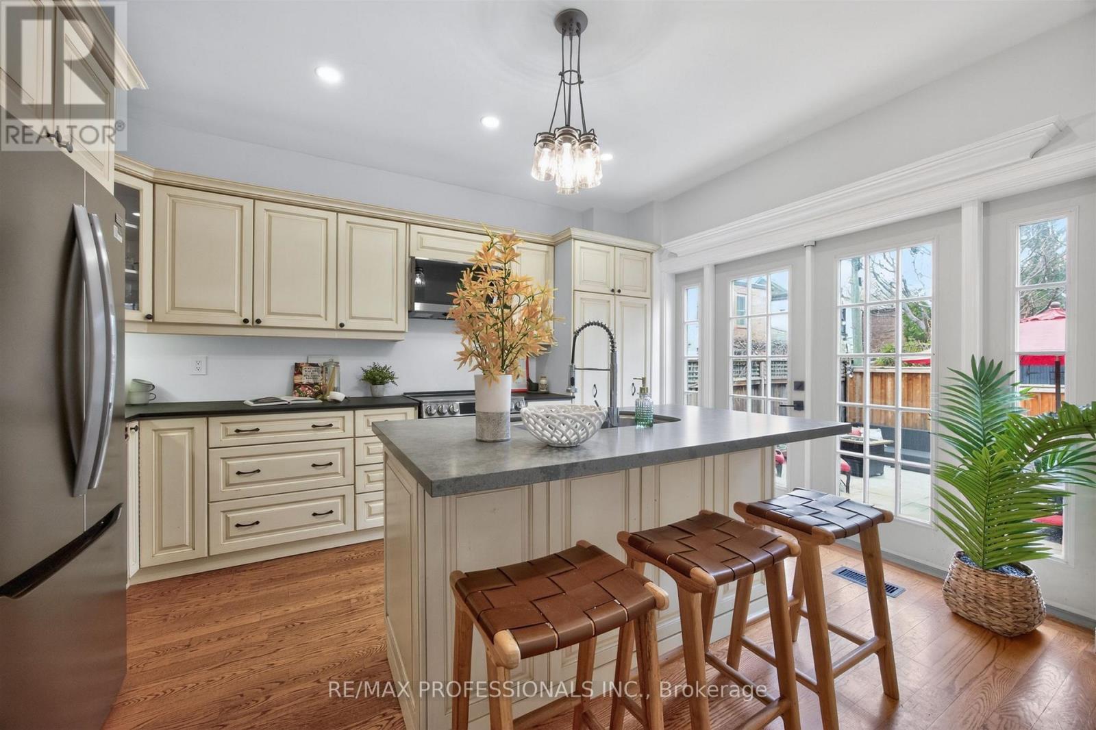 12 1/2 Melbourne Avenue, Toronto, Ontario  M6K 1K3 - Photo 14 - W13093422