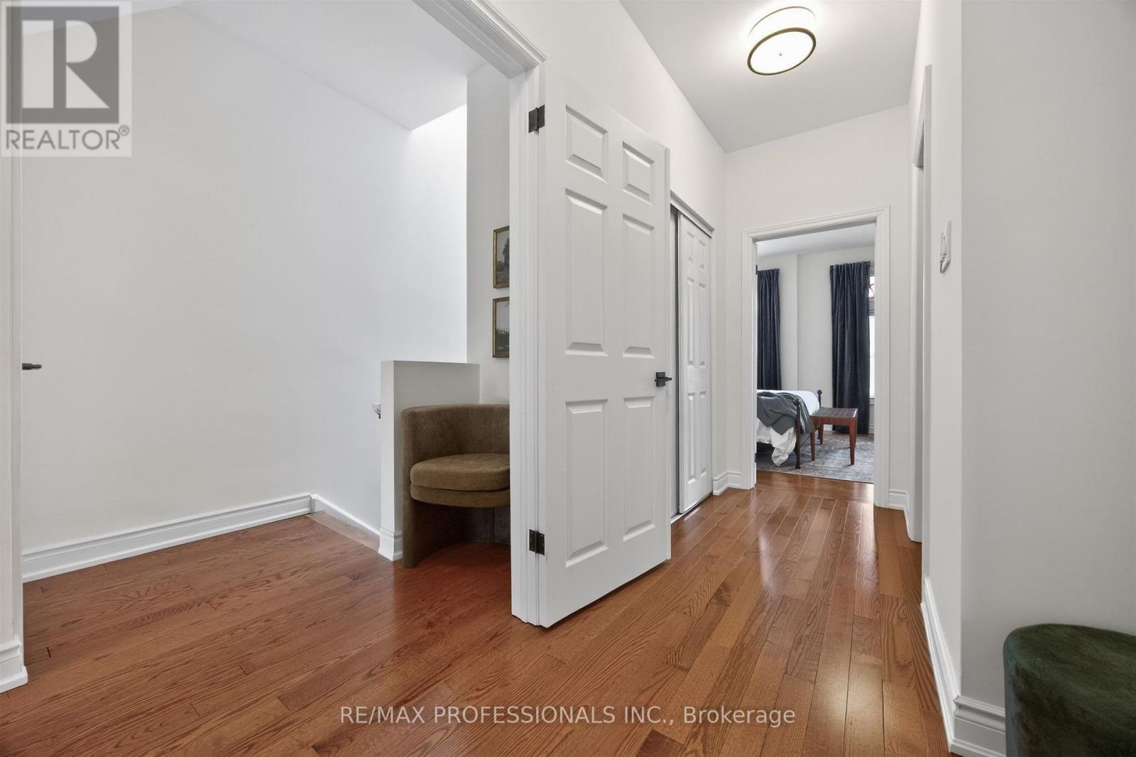 12 1/2 Melbourne Avenue, Toronto, Ontario  M6K 1K3 - Photo 18 - W13093422