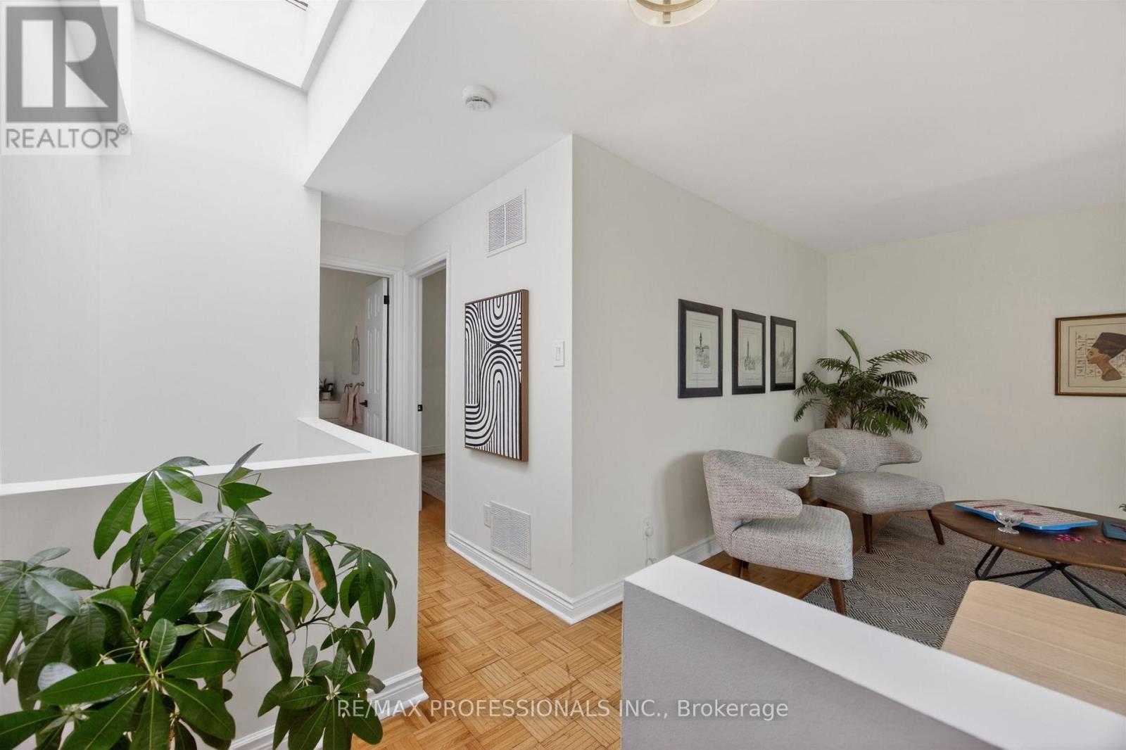 12 1/2 Melbourne Avenue, Toronto, Ontario  M6K 1K3 - Photo 27 - W13093422