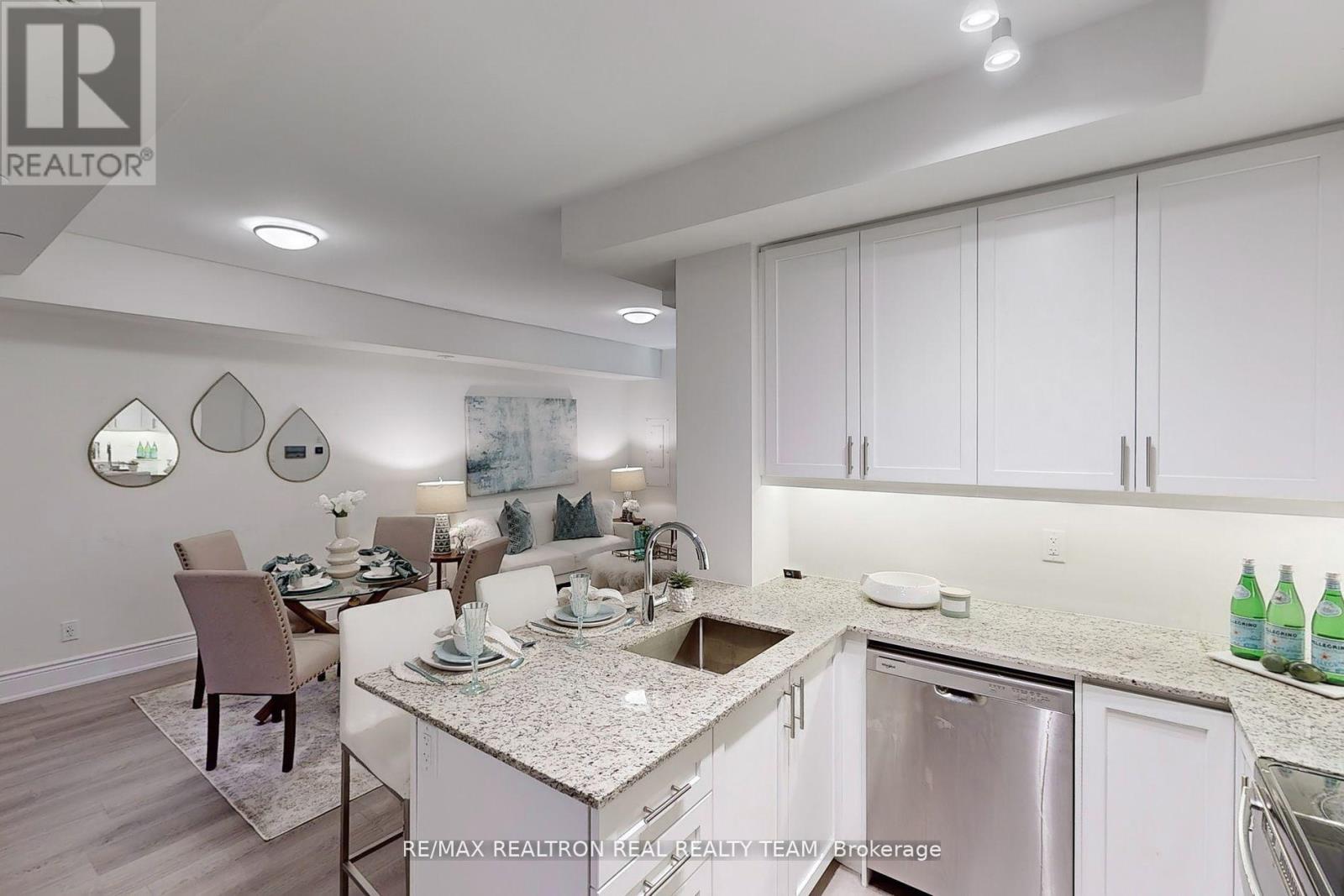 333 - 349 Wheat Boom Drive, Oakville, Ontario  L6H 7X5 - Photo 12 - W13093424