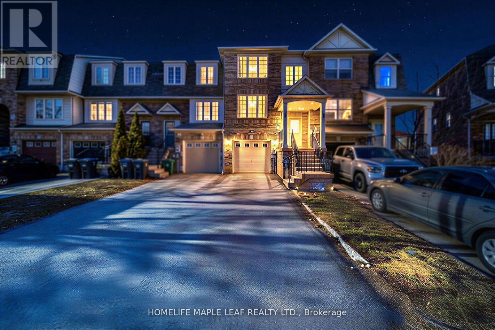 103 DUNLOP COURT, Brampton, Ontario