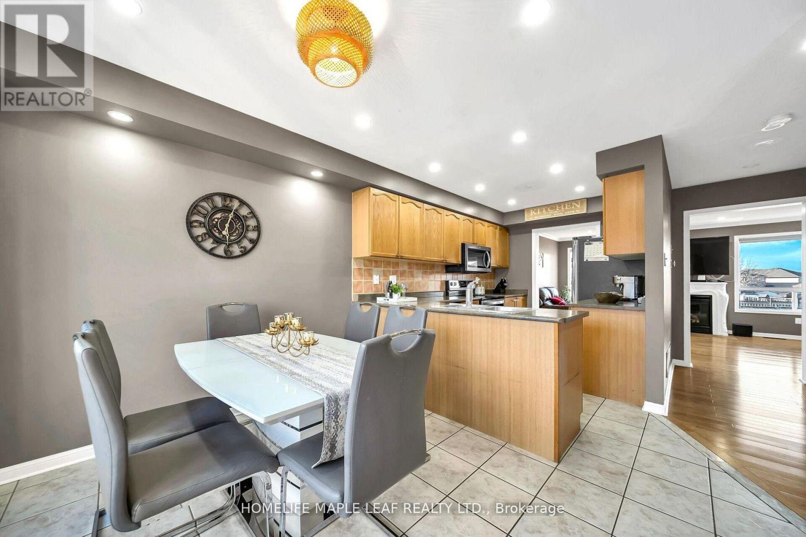 103 Dunlop Court, Brampton, Ontario  L6X 5A6 - Photo 14 - W13093428