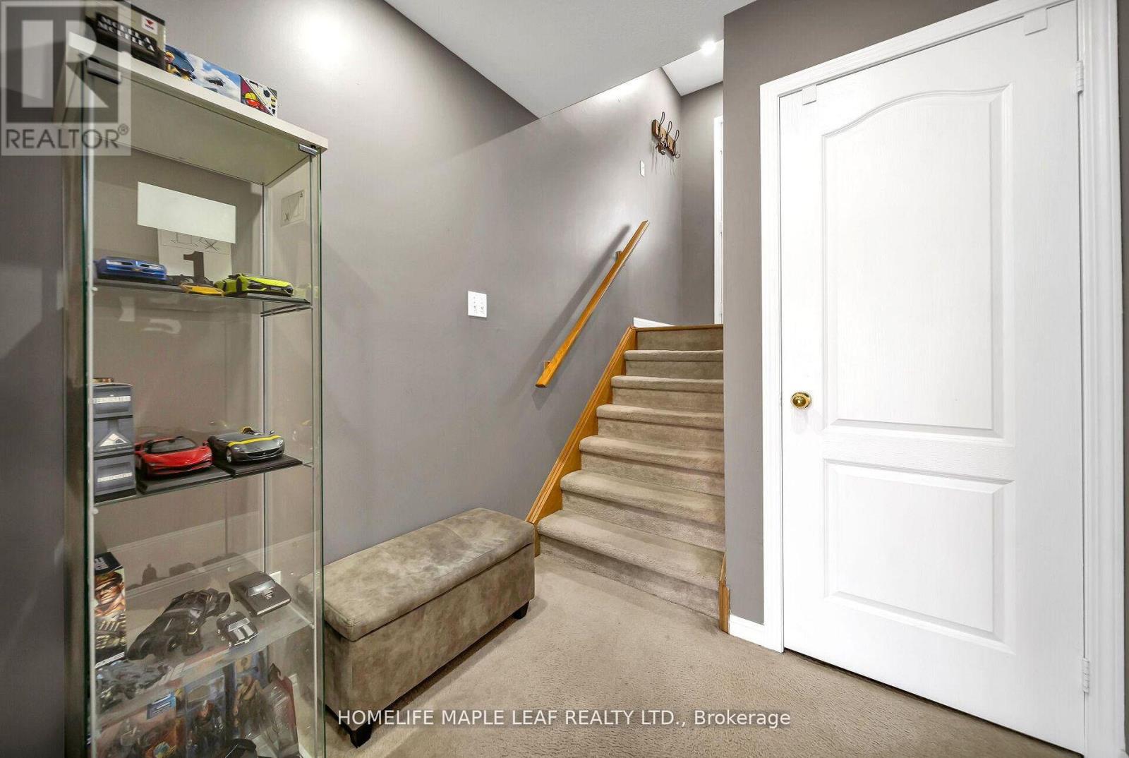 103 Dunlop Court, Brampton, Ontario  L6X 5A6 - Photo 33 - W13093428