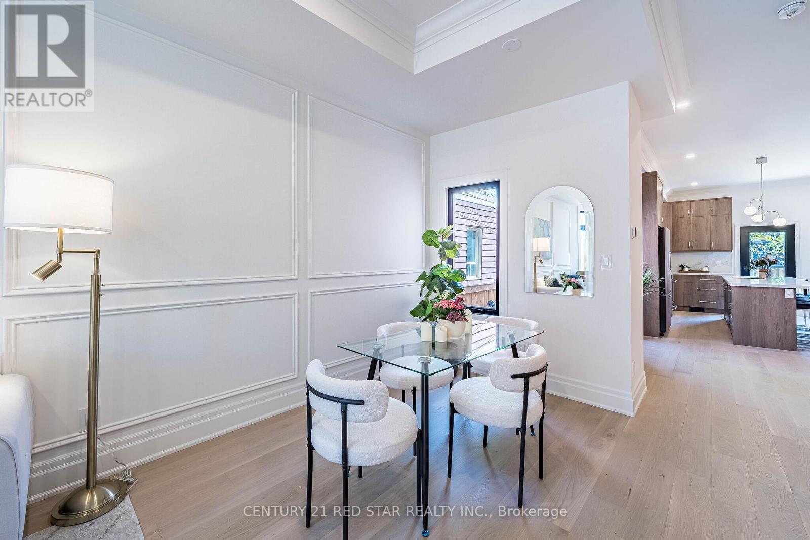 369 Pacific Avenue, Toronto, Ontario  M6P 2R2 - Photo 10 - W13093440