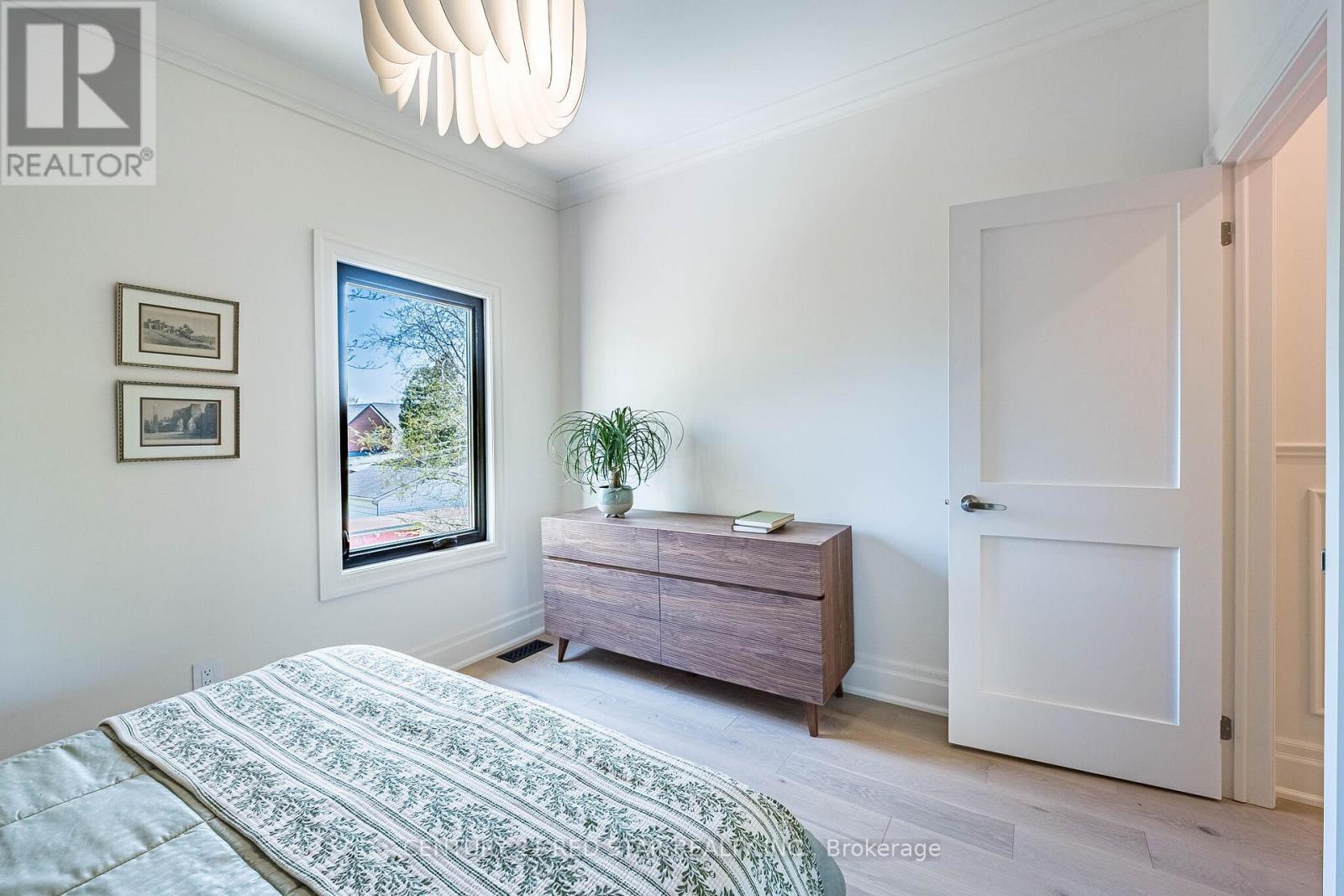 369 Pacific Avenue, Toronto, Ontario  M6P 2R2 - Photo 25 - W13093440