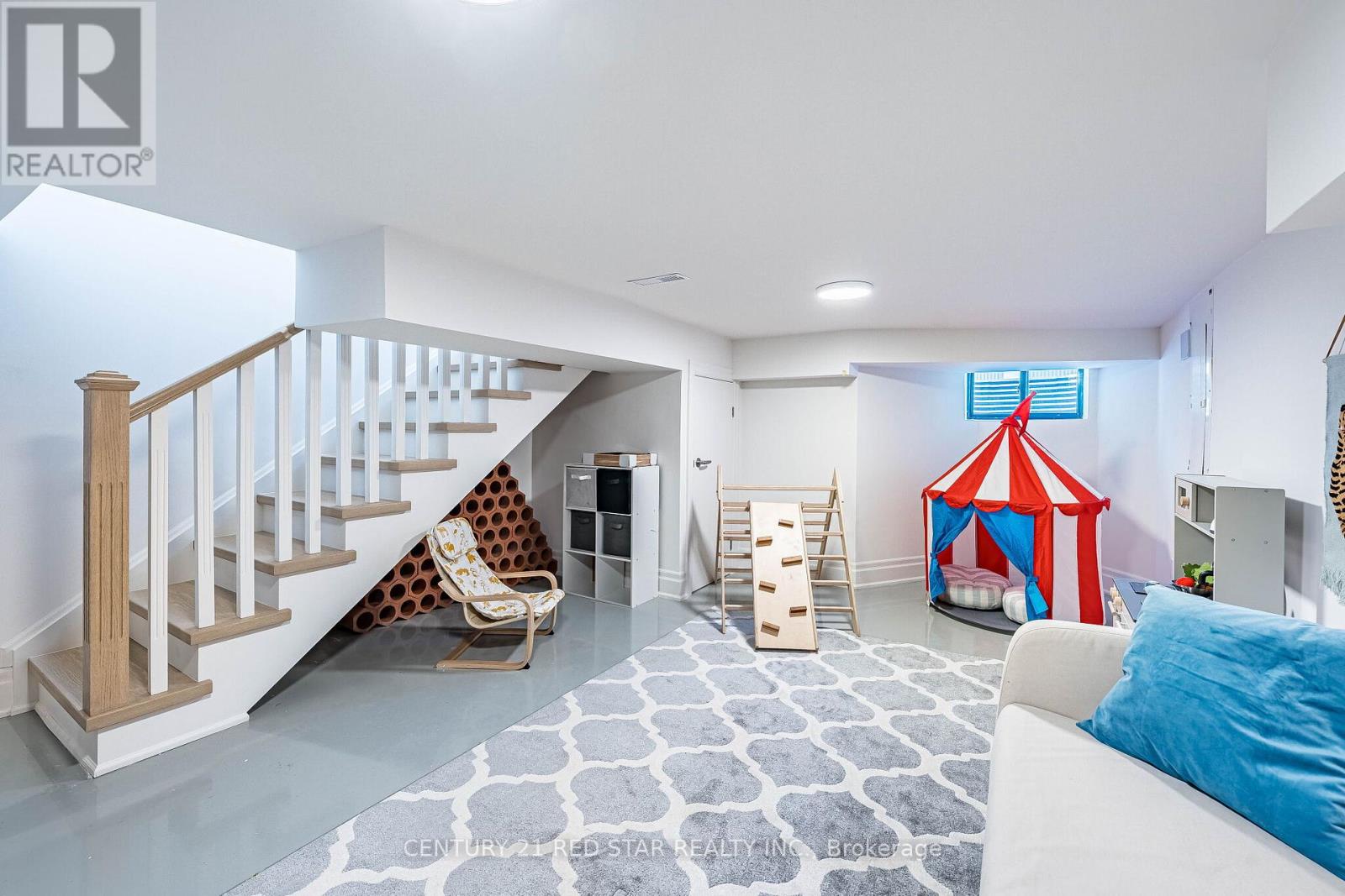 369 Pacific Avenue, Toronto, Ontario  M6P 2R2 - Photo 40 - W13093440