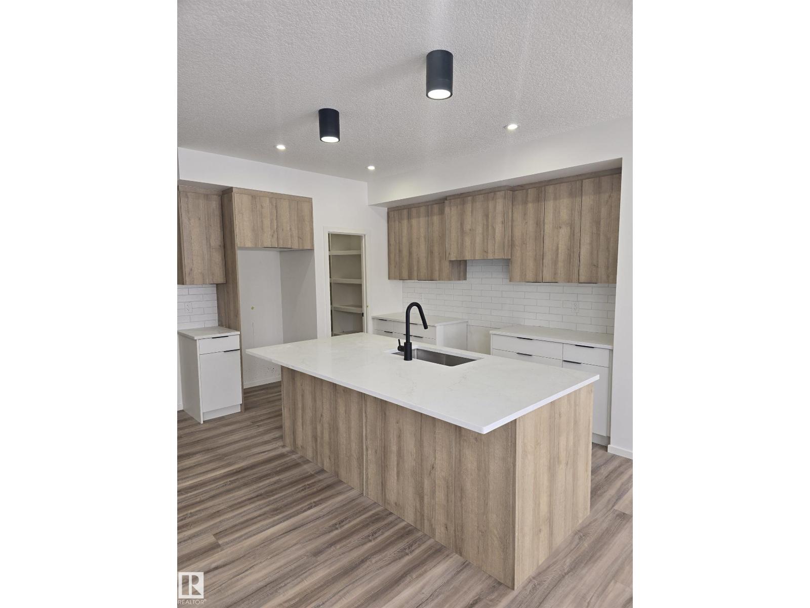 7706 174a Av Nw, Edmonton, Alberta  T5Z 0W5 - Photo 3 - E4466788