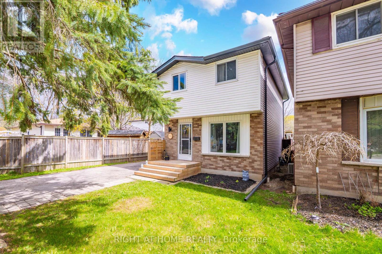 152 Hadati Road, Guelph, Ontario  N1E 6P4 - Photo 4 - X13077880