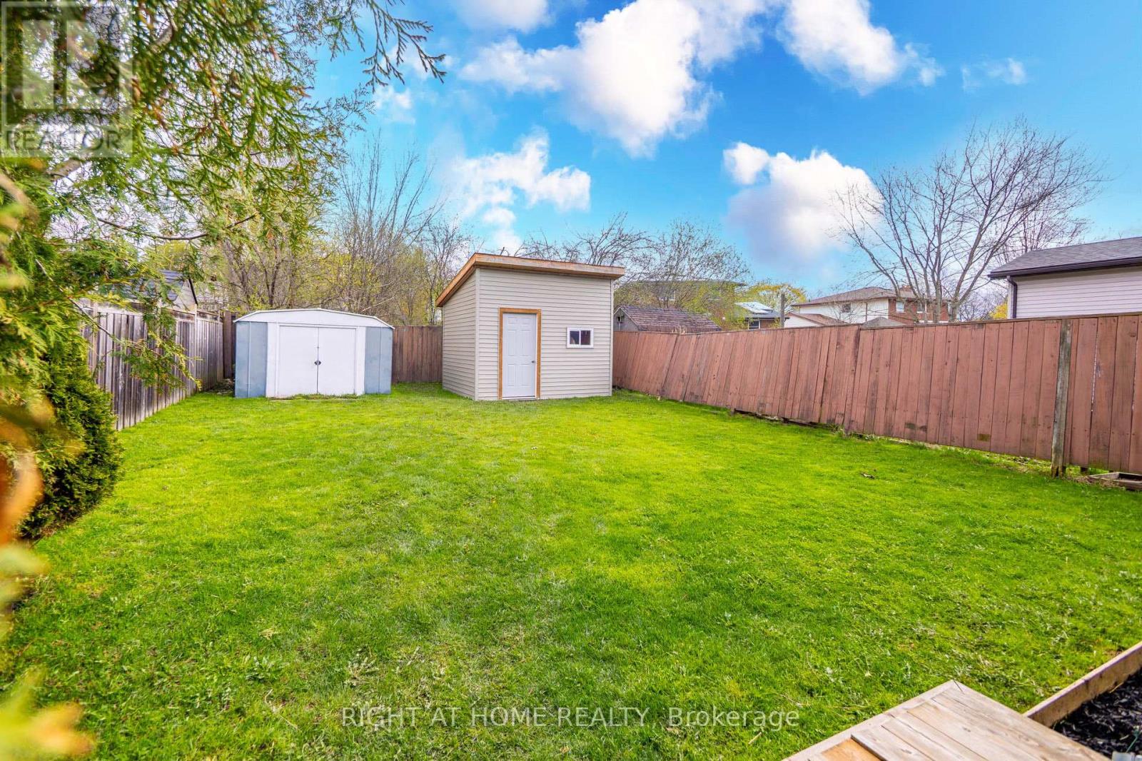 152 Hadati Road, Guelph, Ontario  N1E 6P4 - Photo 45 - X13077880
