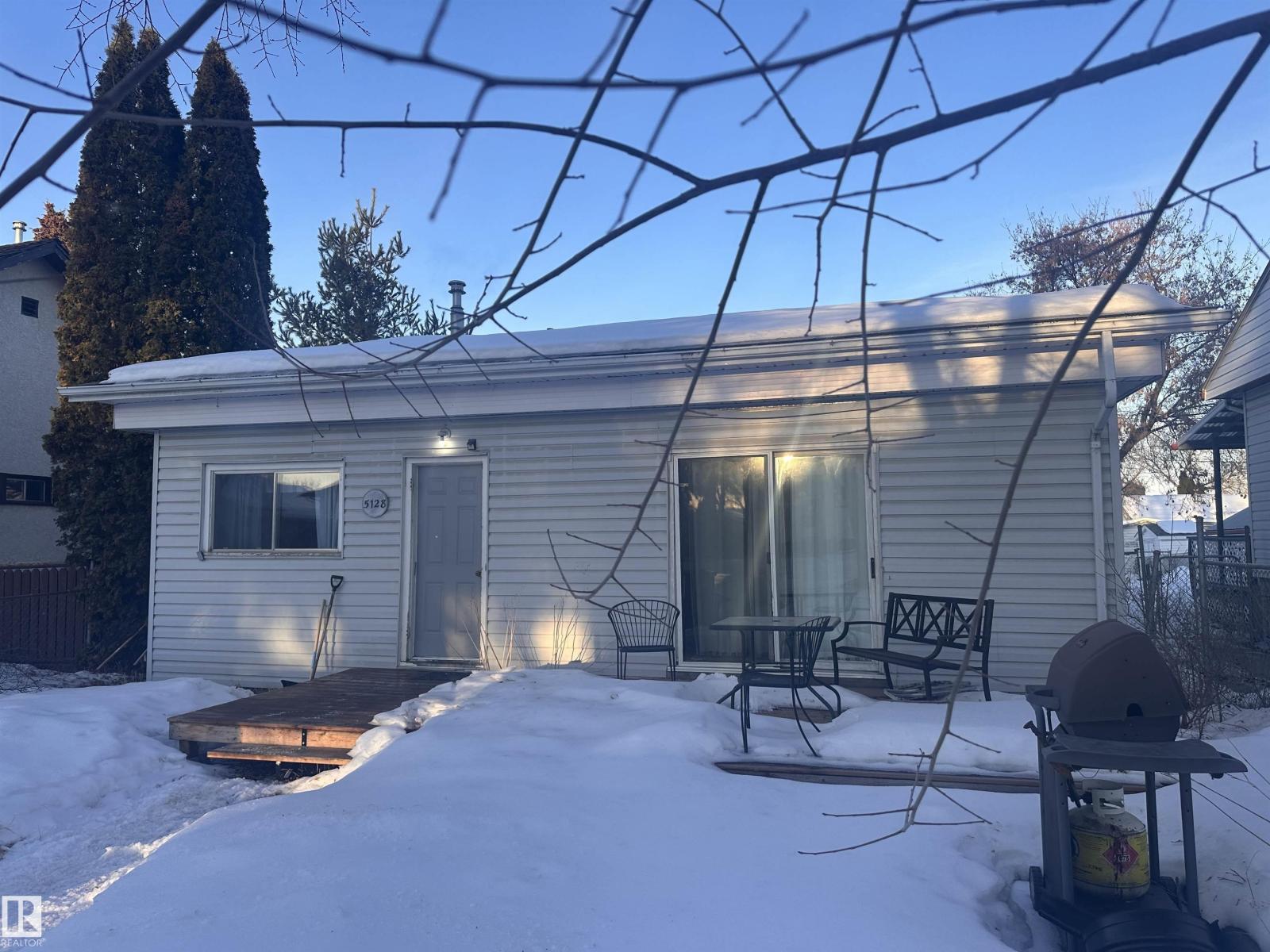 5128 52 St, Barrhead, Alberta  T7N 1E9 - Photo 5 - E4472206