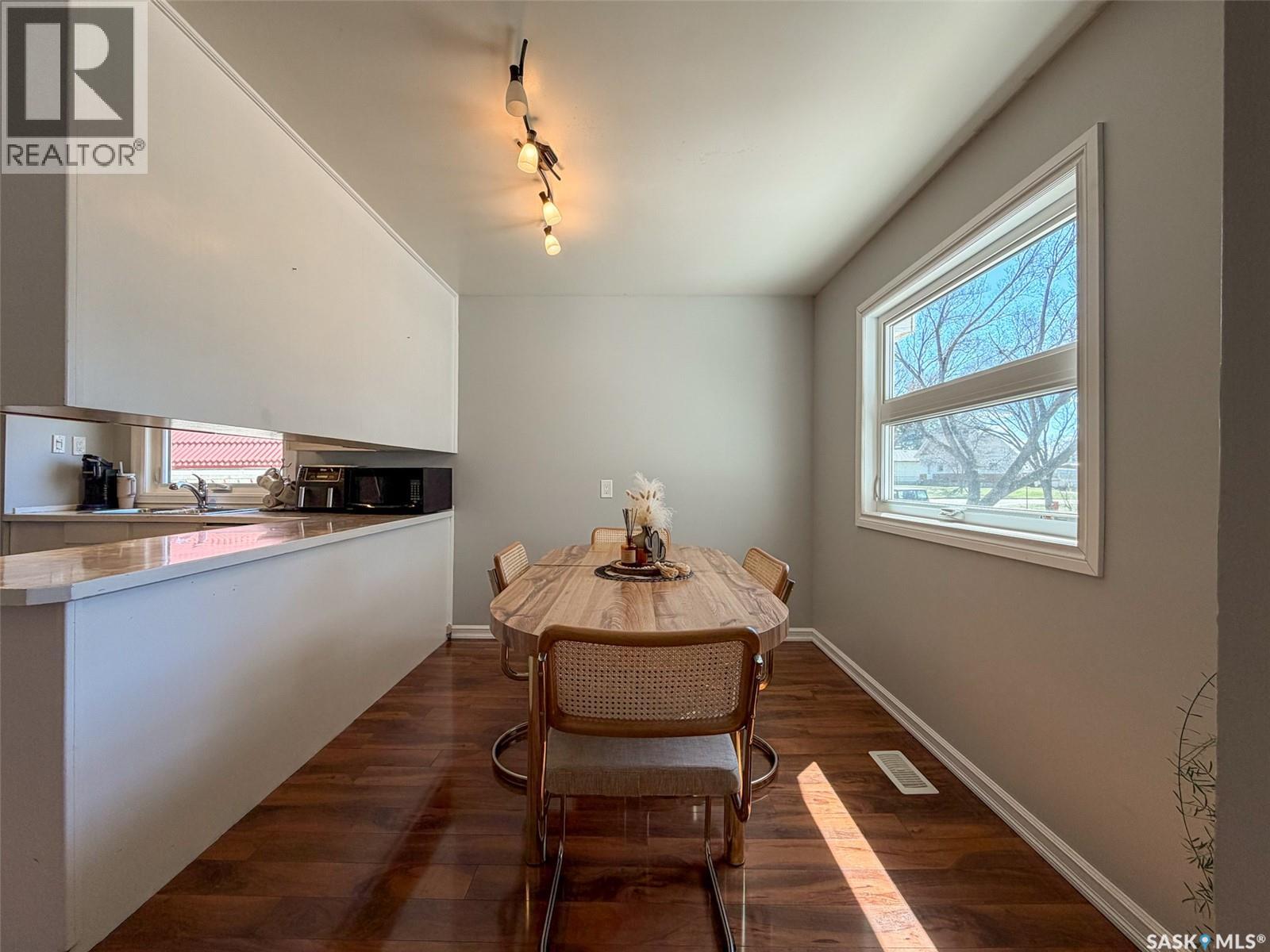 420 1st Street W, Shaunavon, Saskatchewan  S0N 2M0 - Photo 20 - SK035171
