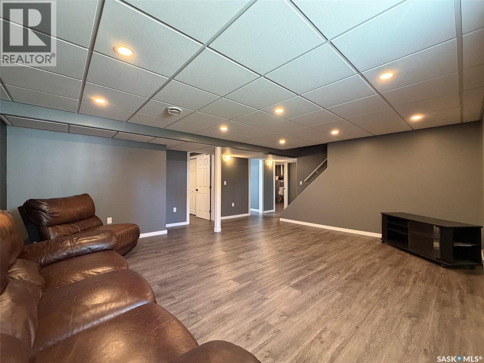 420 1st Street W, Shaunavon, Saskatchewan  S0N 2M0 - Photo 33 - SK035171
