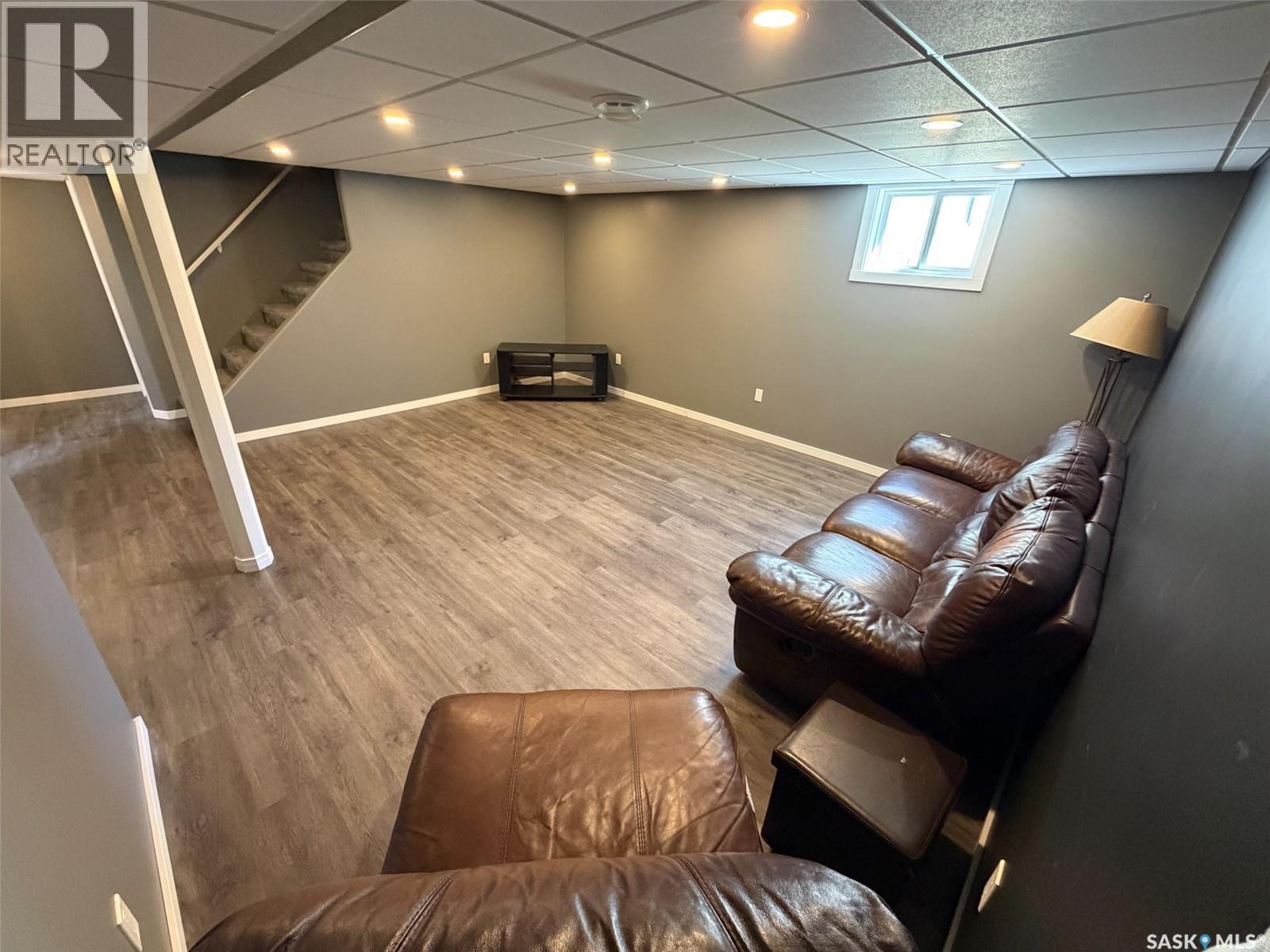 420 1st Street W, Shaunavon, Saskatchewan  S0N 2M0 - Photo 34 - SK035171