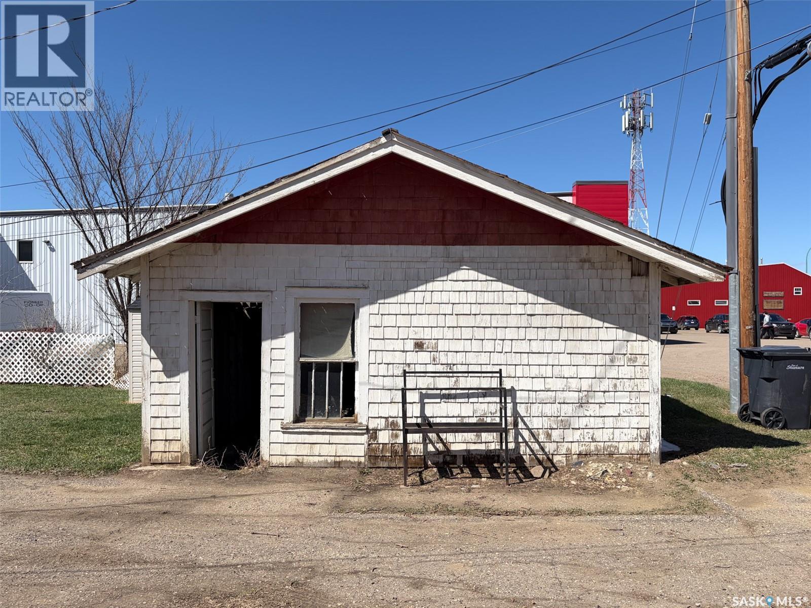 420 1st Street W, Shaunavon, Saskatchewan  S0N 2M0 - Photo 51 - SK035171