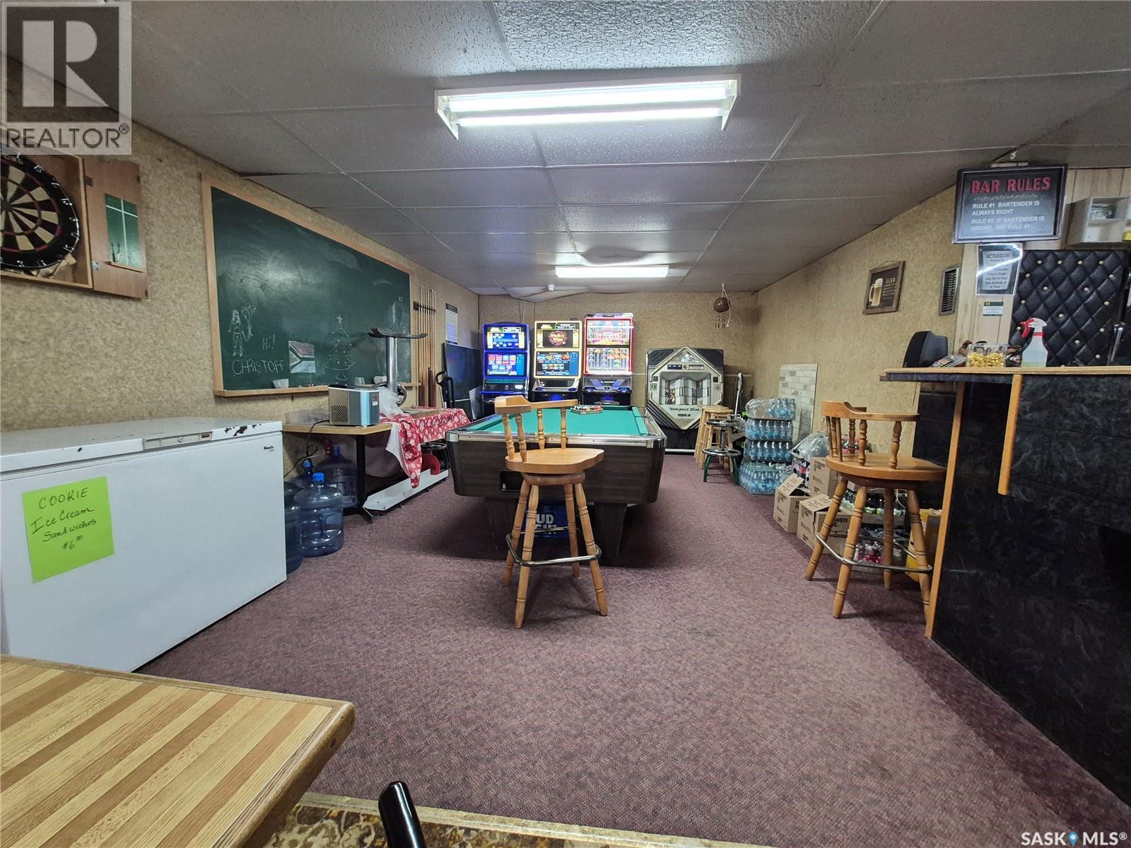 Brenda'z Inn Pennant Bar, Pennant, Saskatchewan  S0N 1X0 - Photo 10 - SK035132