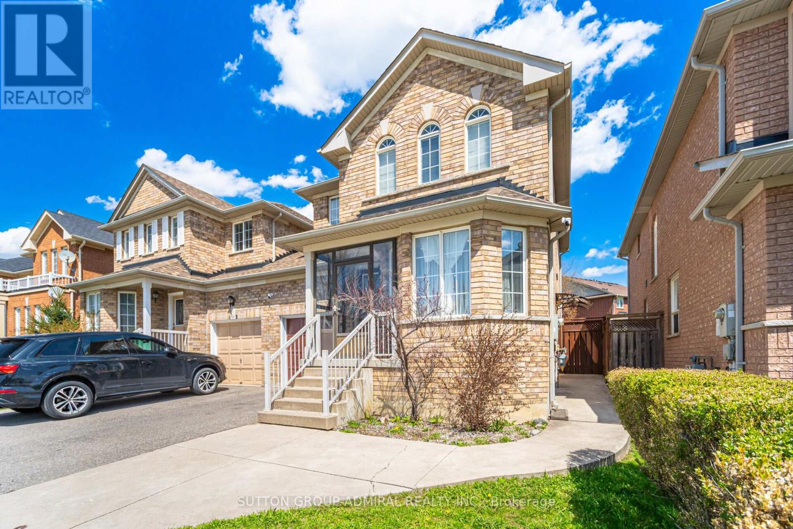 185 Red Maple Road, Richmond Hill, Ontario  L4B 4S6 - Photo 2 - N13091770