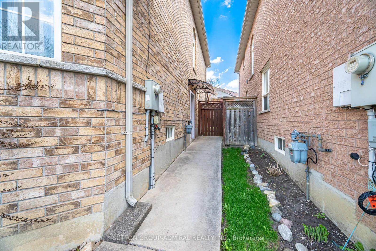 185 Red Maple Road, Richmond Hill, Ontario  L4B 4S6 - Photo 4 - N13091770
