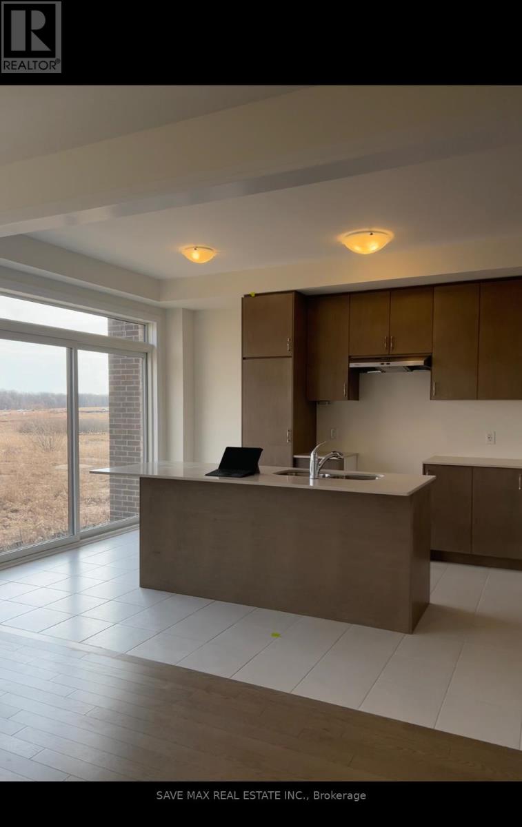 294 Newman Drive, Cambridge, Ontario  N1S 0E1 - Photo 3 - X13093344