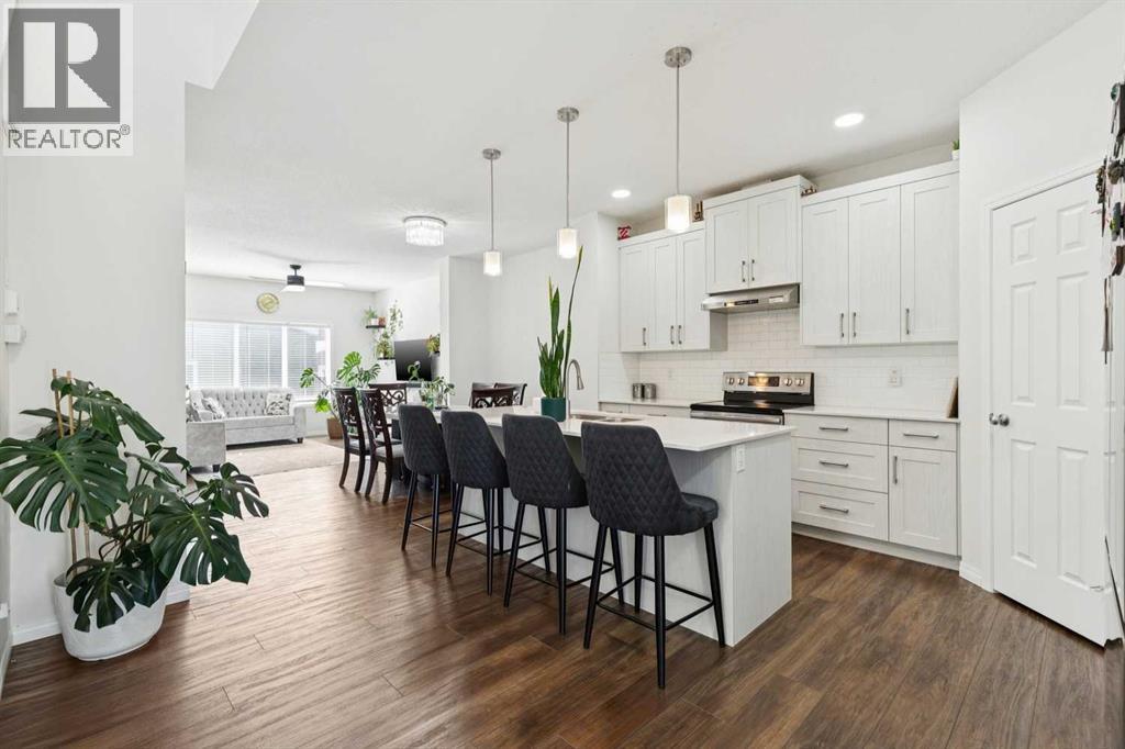 651 Savanna Landing Ne, Calgary, Alberta  T3J 2E4 - Photo 6 - A2306069