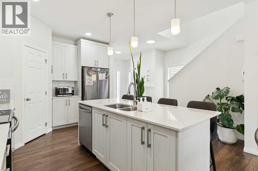 651 Savanna Landing Ne, Calgary, Alberta  T3J 2E4 - Photo 9 - A2306069