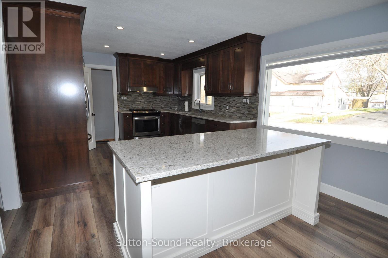 10 Brownlee Street S, South Bruce, Ontario  N0G 2S0 - Photo 17 - X12660662