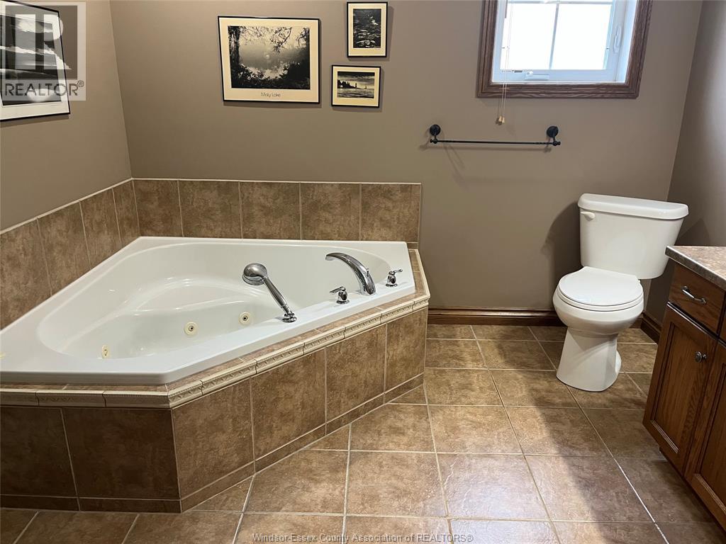 397 Millstone Lane, Belle River, Ontario  N8L 0P4 - Photo 16 - 26010320