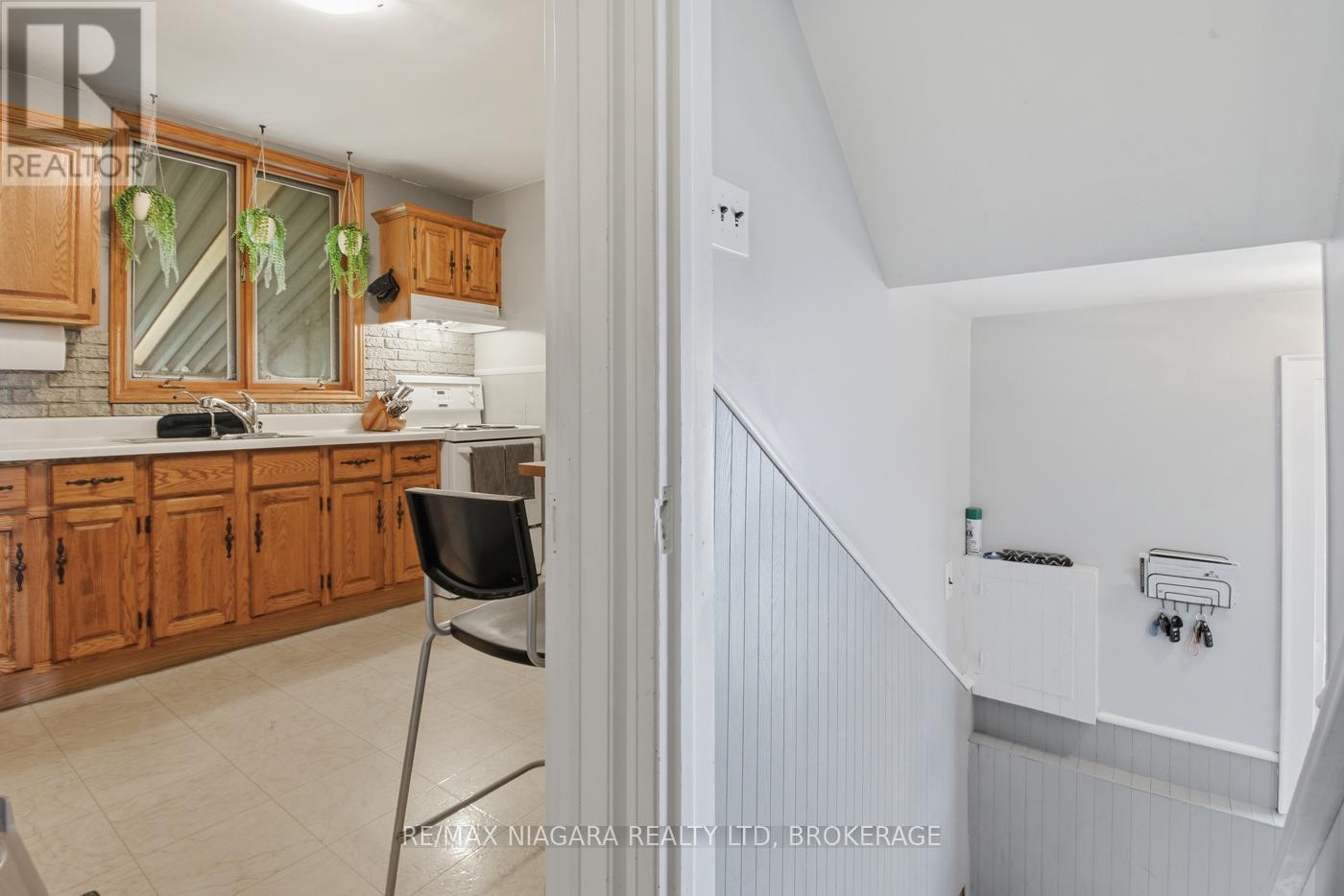 85 Wiley Street, St. Catharines (Downtown), Ontario  L2R 4G9 - Photo 6 - X13093470