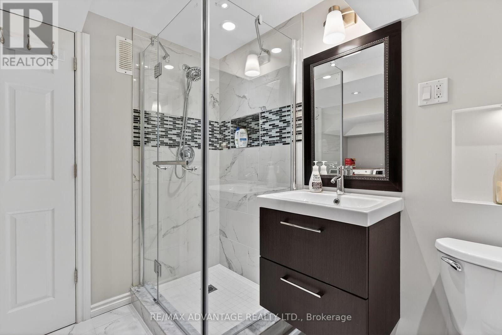 99 Conway Lane, London South, Ontario  N6E 3K1 - Photo 35 - X12795348