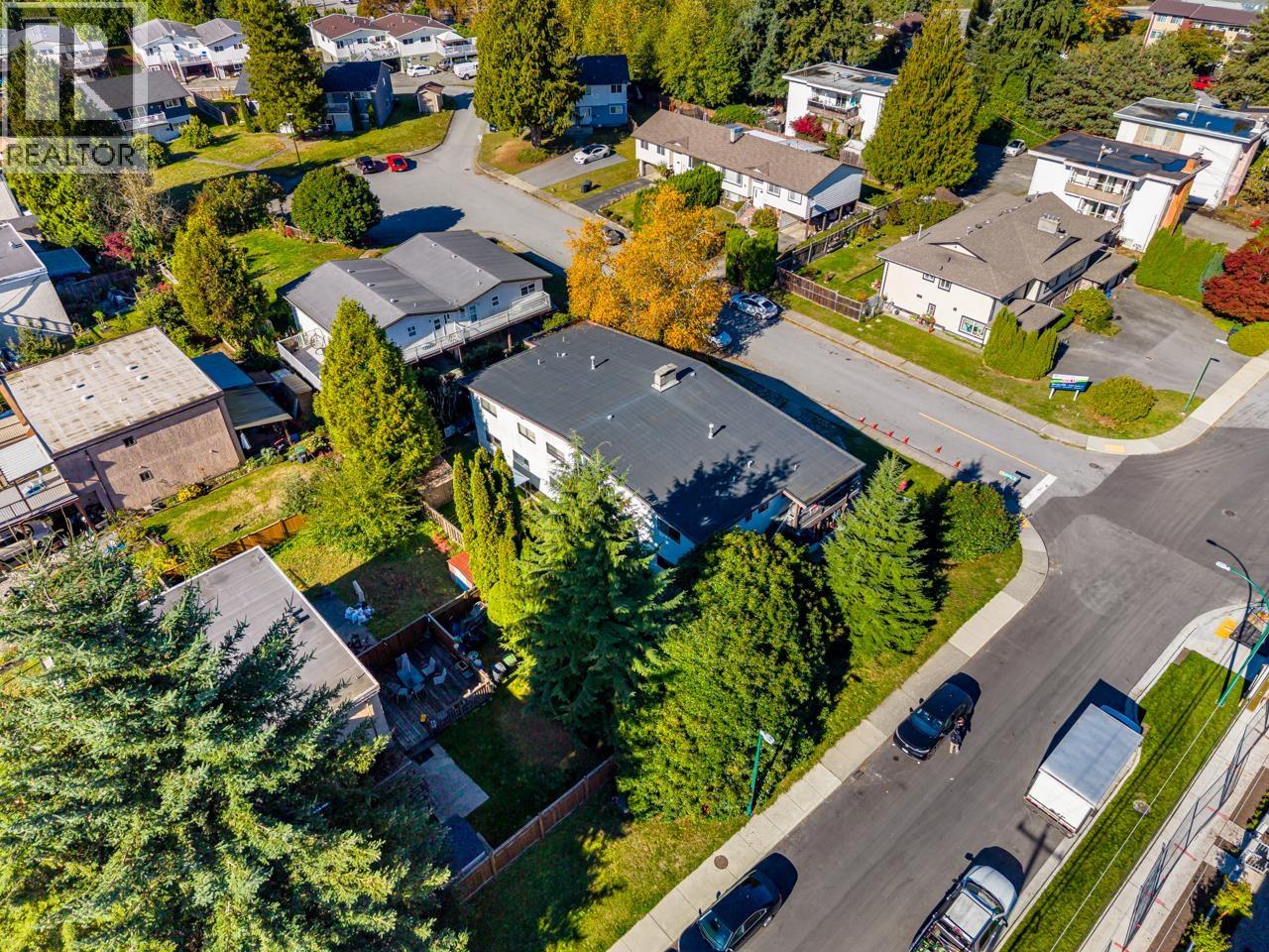 780-782 Catherine Avenue, Coquitlam, British Columbia  V3J 7H5 - Photo 8 - R3120601