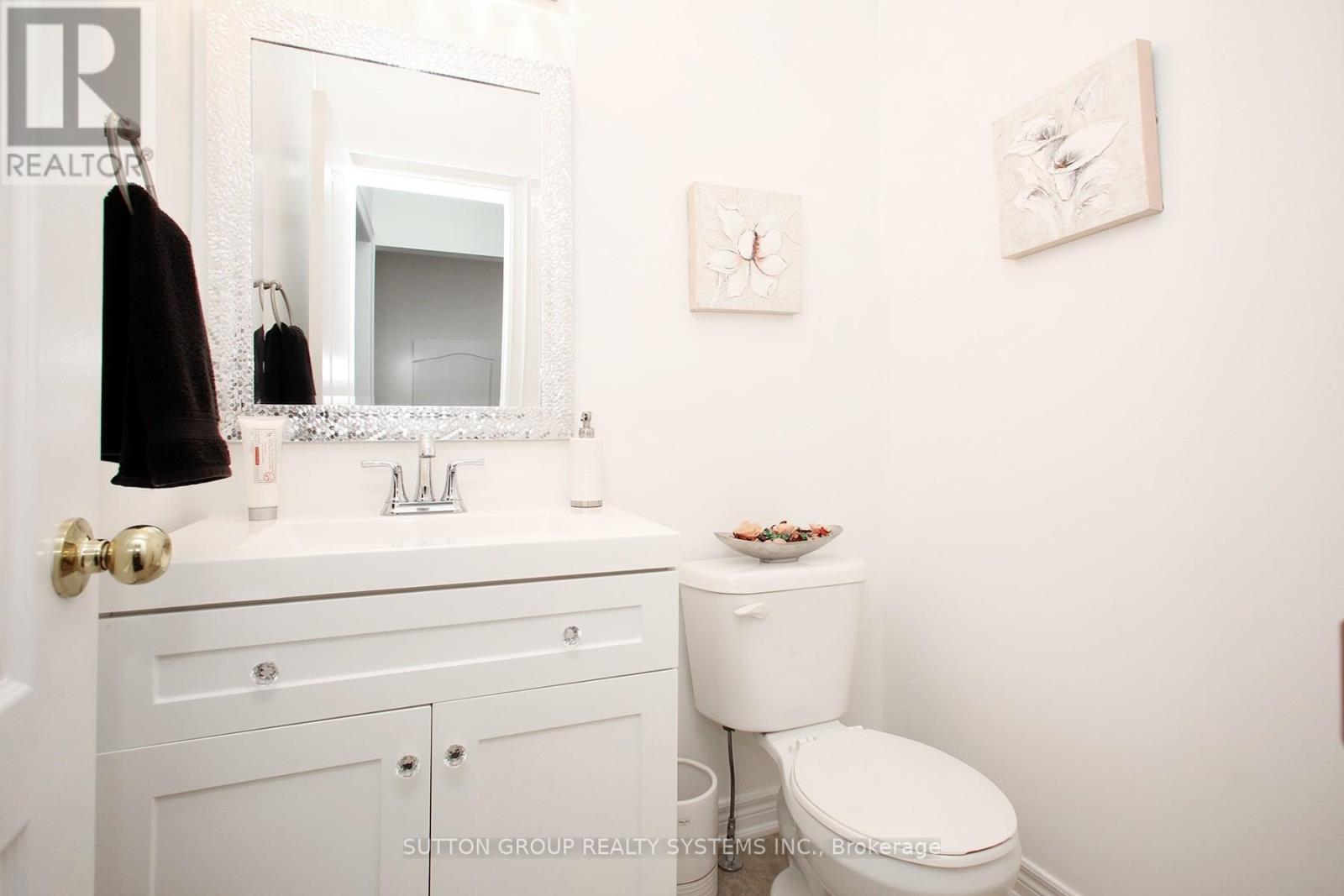 41 Martinworth Lane, Ajax (Central East), Ontario  L1Z 0L1 - Photo 10 - E13093468