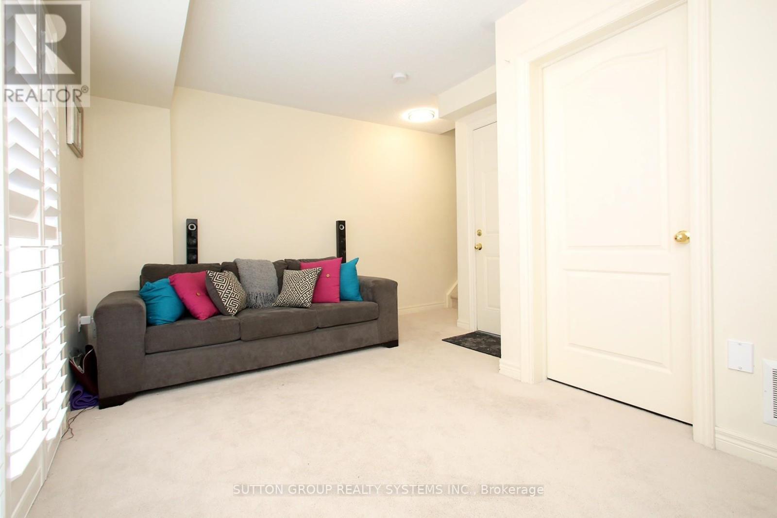 41 Martinworth Lane, Ajax (Central East), Ontario  L1Z 0L1 - Photo 16 - E13093468