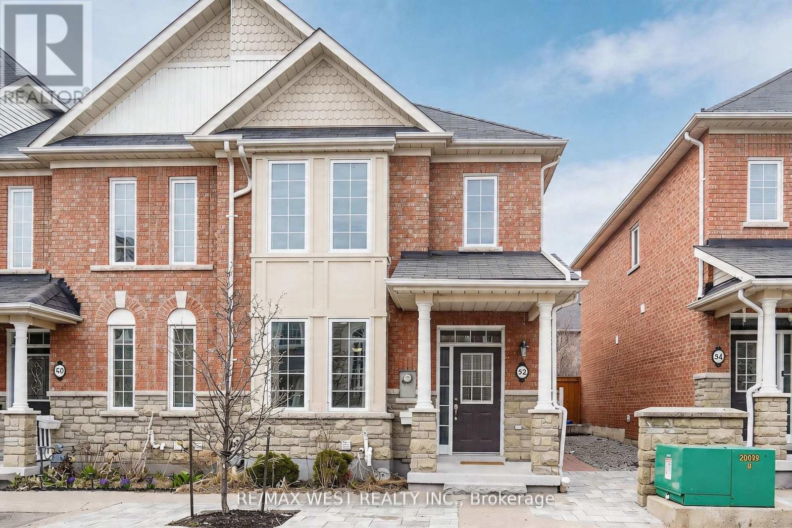 52 TORR LANE, Ajax, Ontario