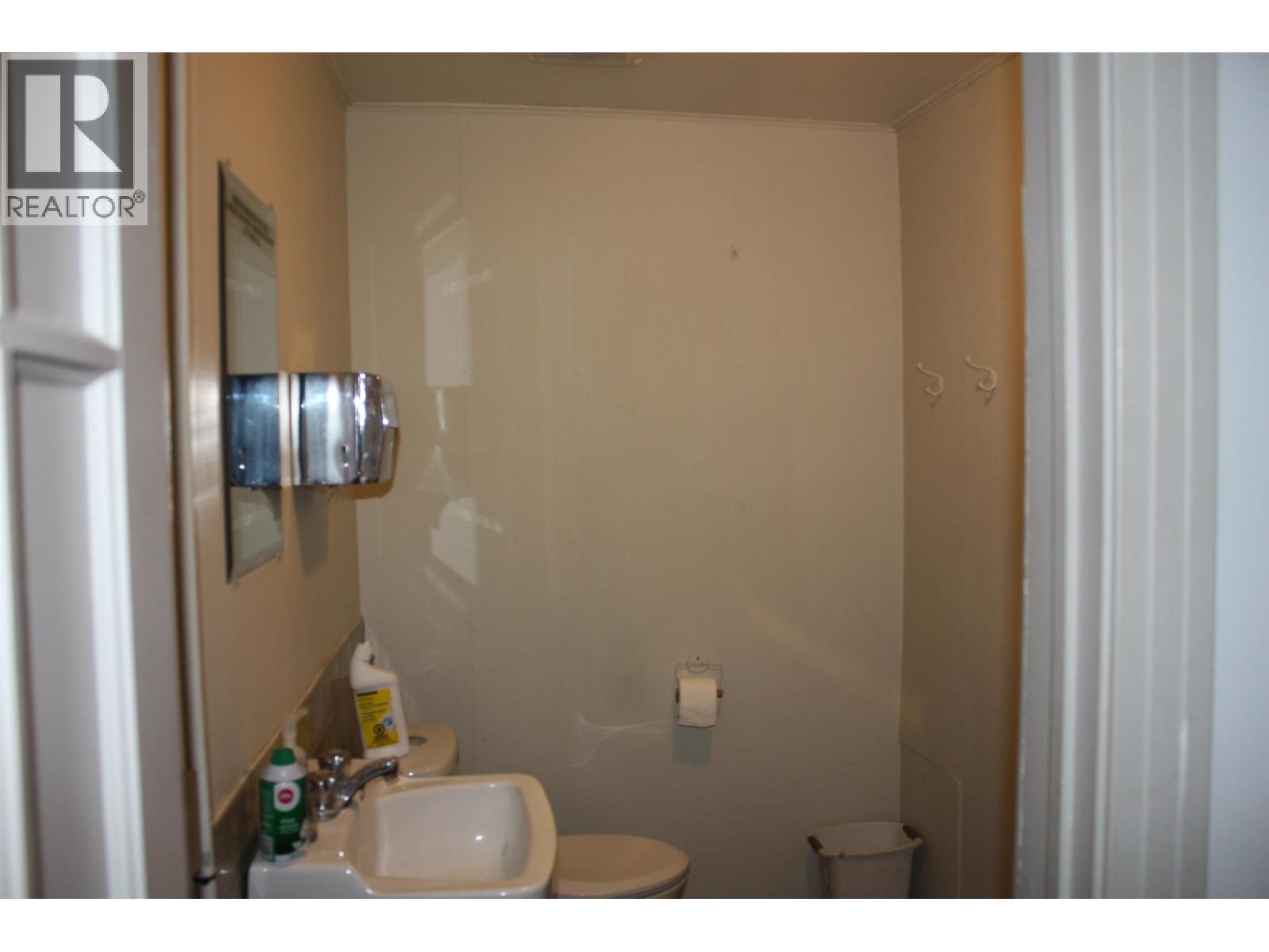 9708 Sikanni Road, Fort St. John, British Columbia  V1J 4V1 - Photo 9 - C8074929