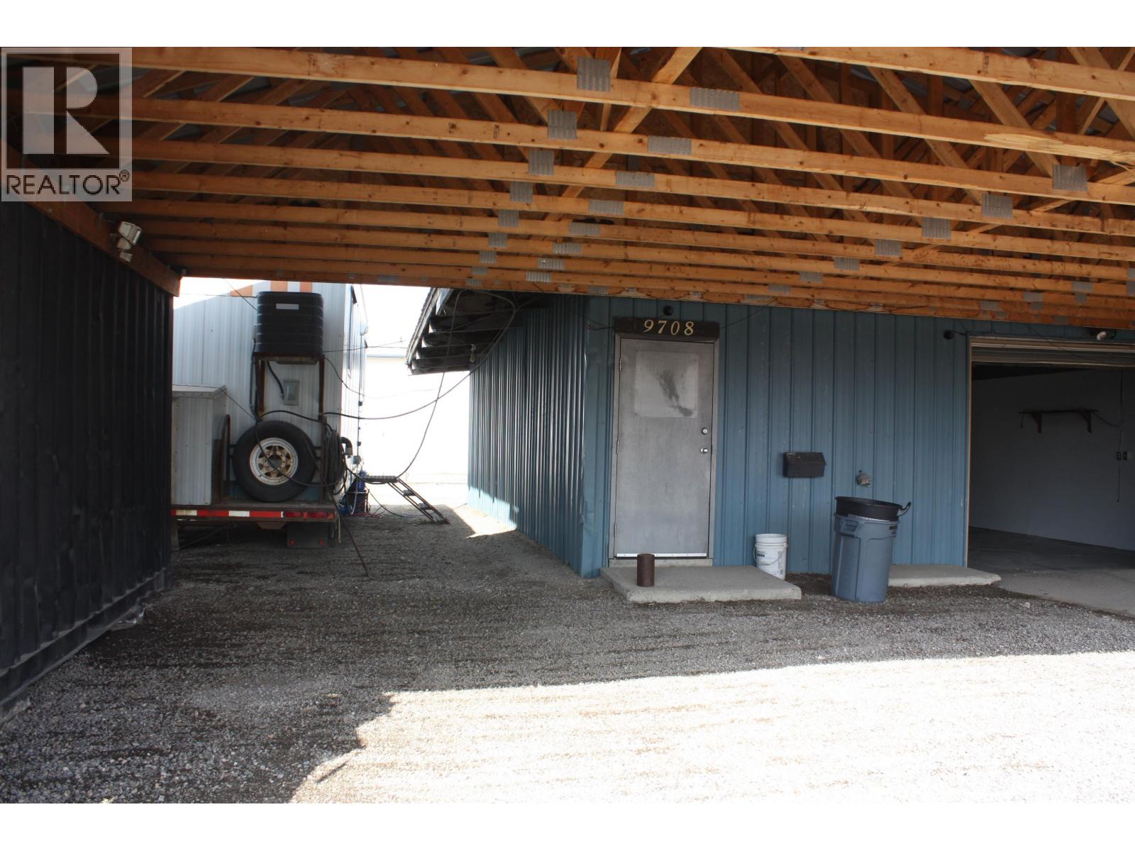 9708 Sikanni Road, Fort St. John, British Columbia  V1J 4V1 - Photo 2 - C8074929