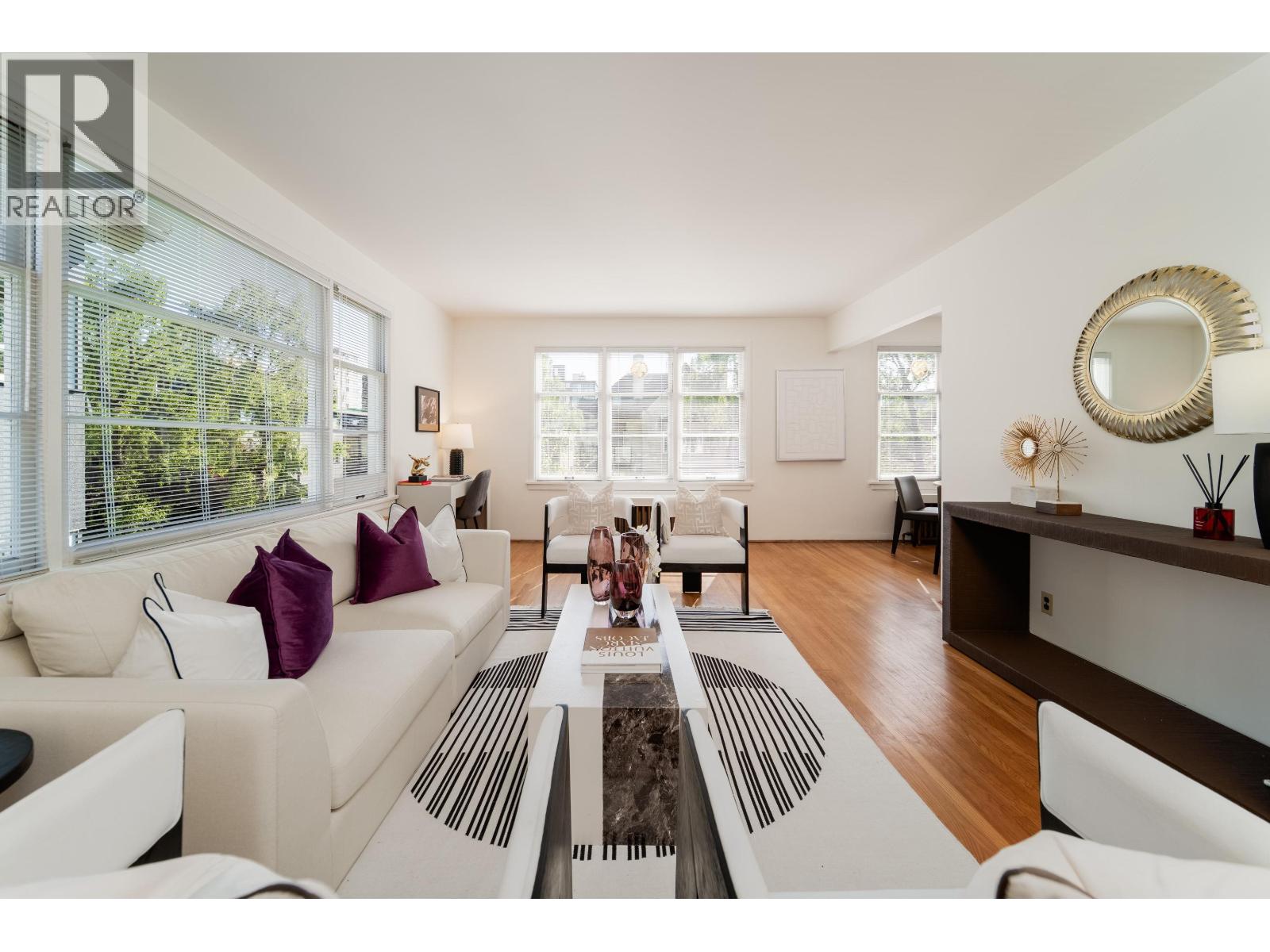 307 1565 Burnaby Street, Vancouver, British Columbia  V6G 1X1 - Photo 2 - R3120563