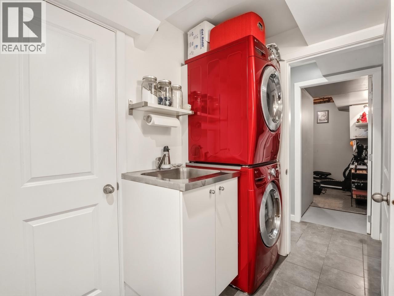 1106 Premier Street, North Vancouver, British Columbia  V7J 2H3 - Photo 16 - R3120572