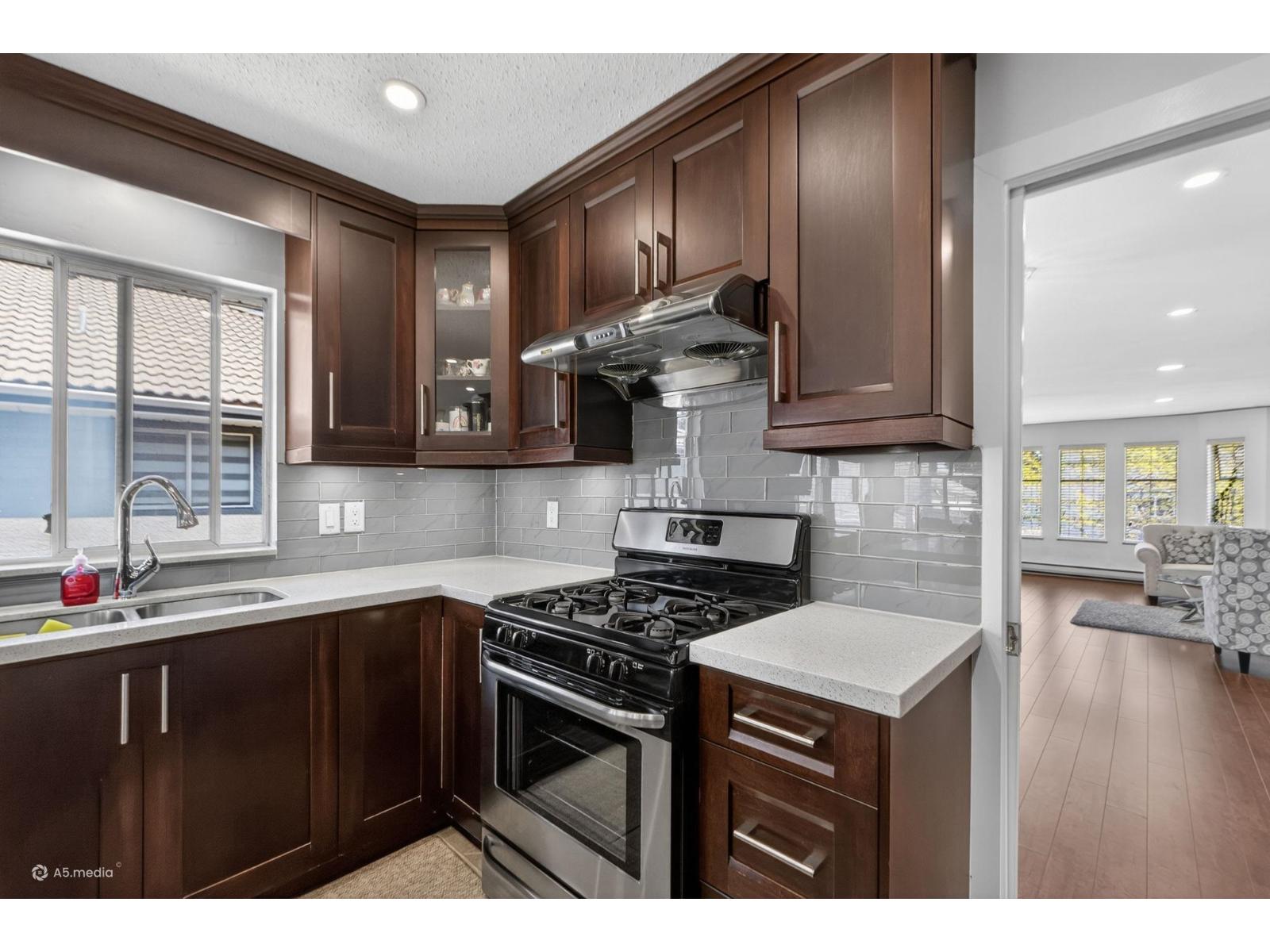 9515 124a Street, Surrey, British Columbia  V3V 7G3 - Photo 11 - R3120527