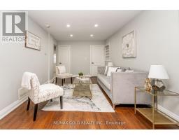13 MARTINDALE CRESCENT, Brampton, Ontario