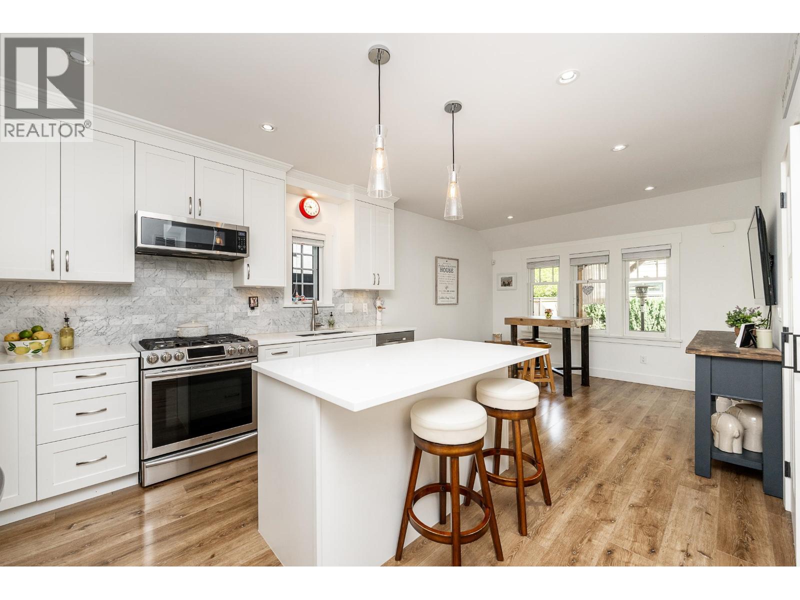 903 Walls Avenue, Coquitlam, British Columbia  V3K 2T2 - Photo 9 - R3120588