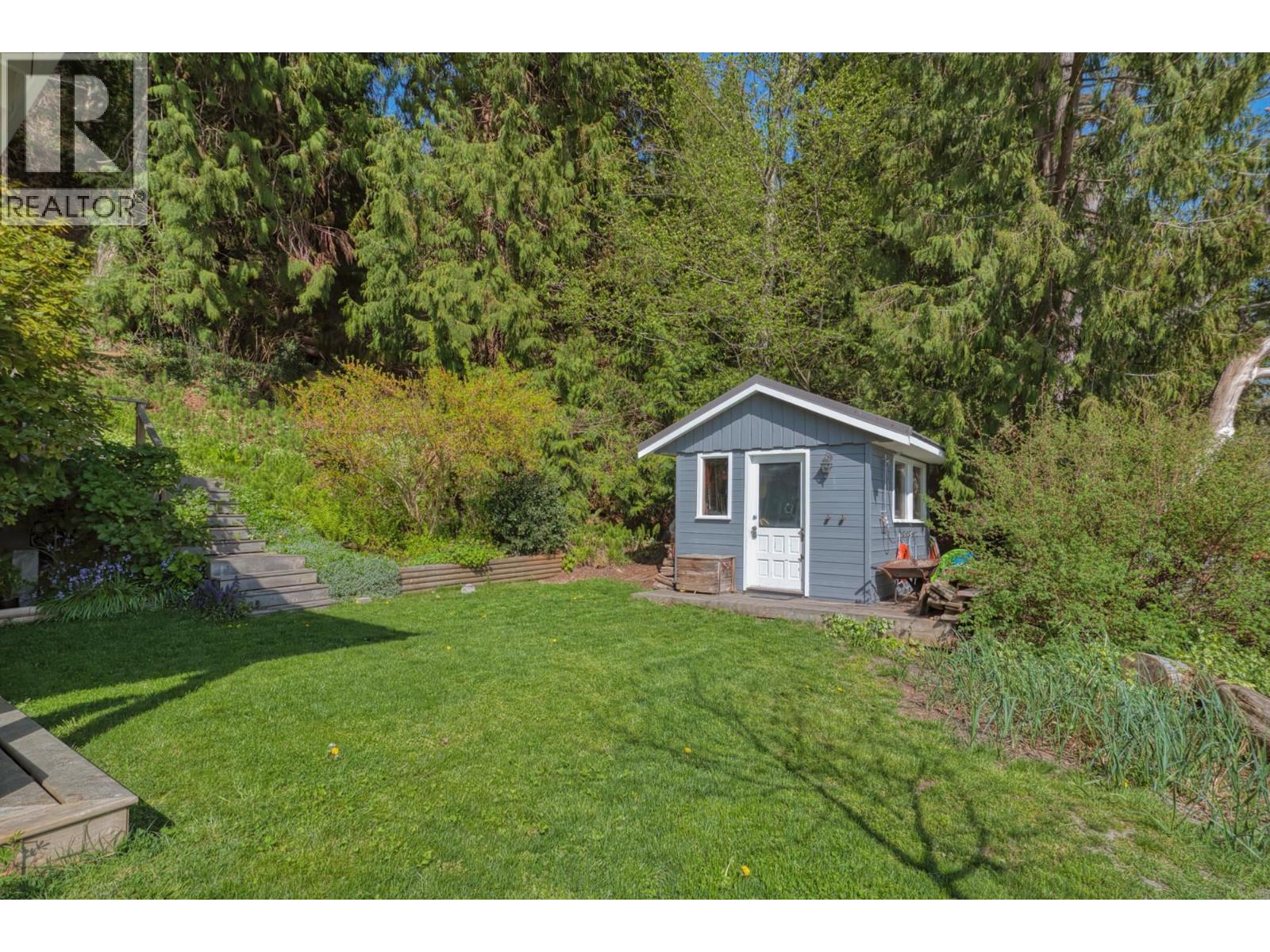 1905 Lower Road, Roberts Creek, British Columbia  V0N 2W6 - Photo 29 - R3120589