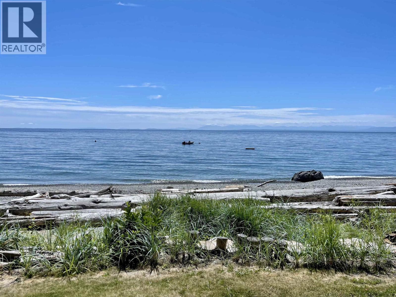 1905 Lower Road, Roberts Creek, British Columbia  V0N 2W6 - Photo 3 - R3120589