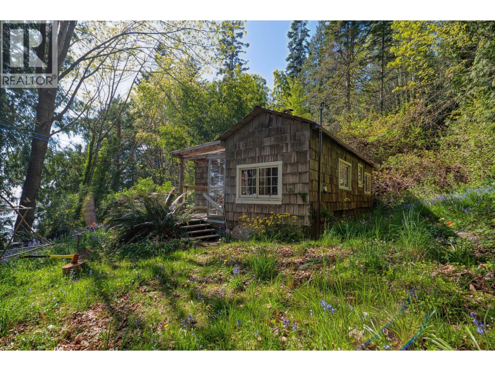 1905 Lower Road, Roberts Creek, British Columbia  V0N 2W6 - Photo 33 - R3120589