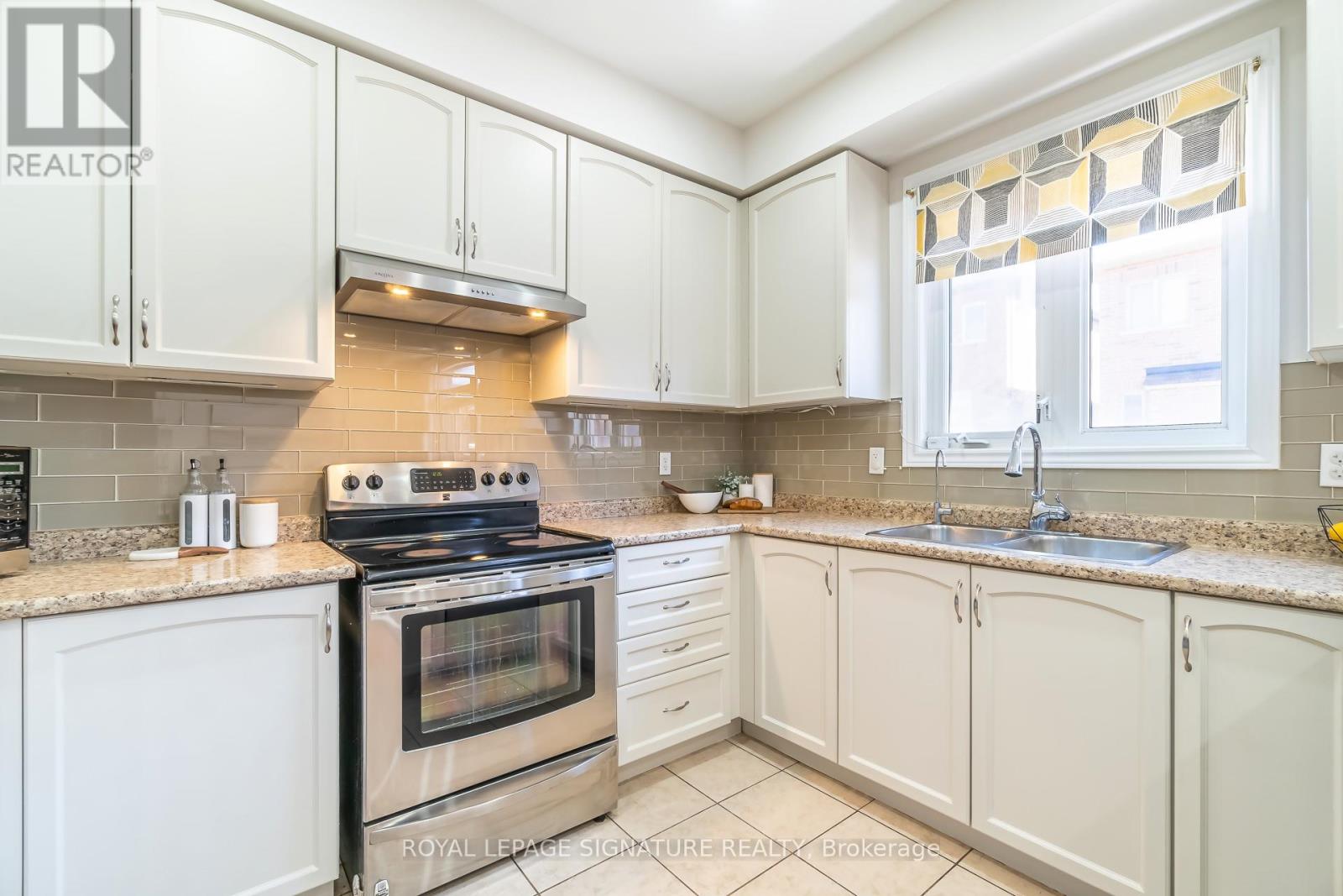 142 Maria Road, Markham (Wismer), Ontario  L6E 0L9 - Photo 11 - N13093452