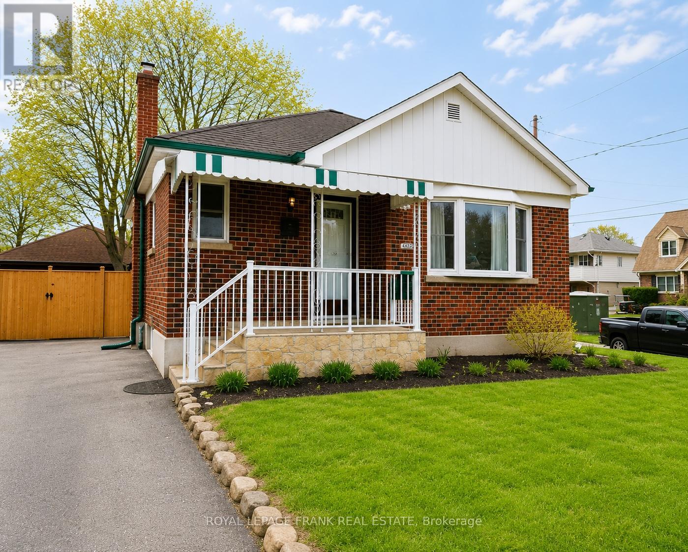 BASEMENT - 459 COLBORNE STREET E, Oshawa, Ontario