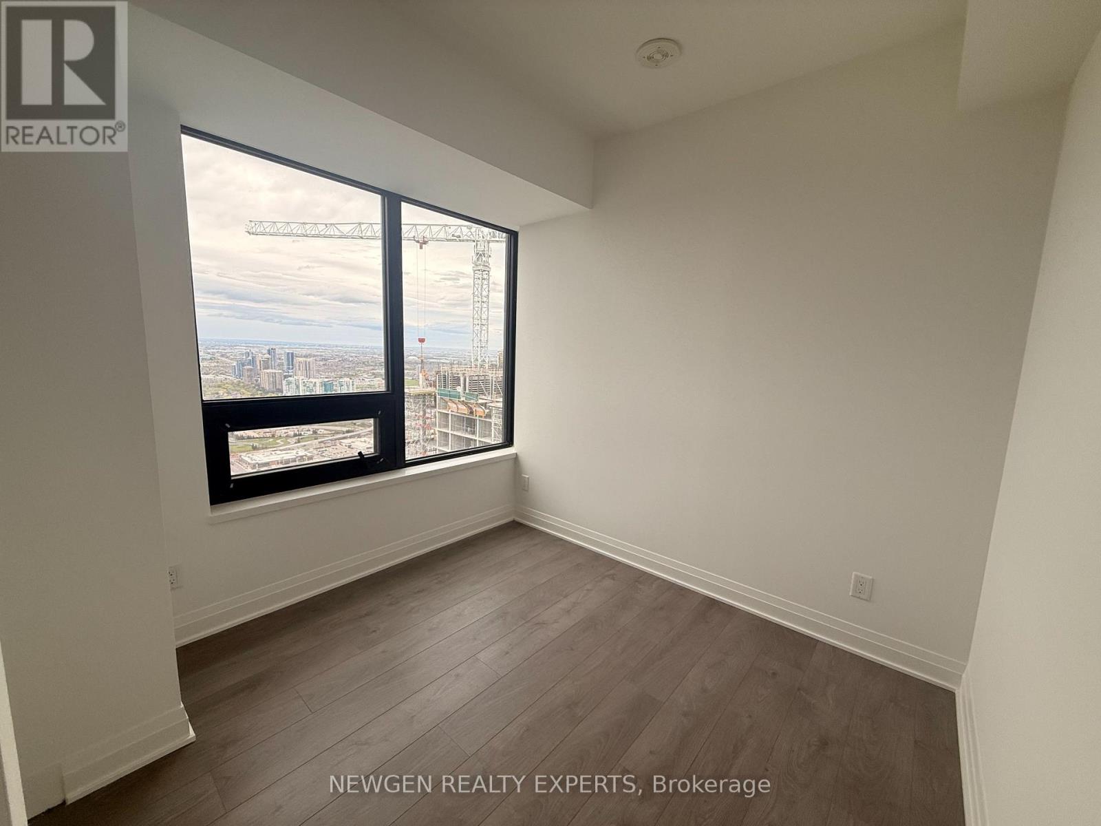 5610 - 4015 The Exchange, Mississauga (City Centre), Ontario  L5B 0N9 - Photo 4 - W13093442